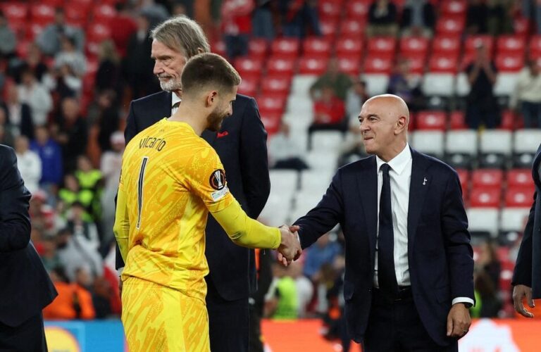 Tottenham chairman Levy steps down after nearly 25 years