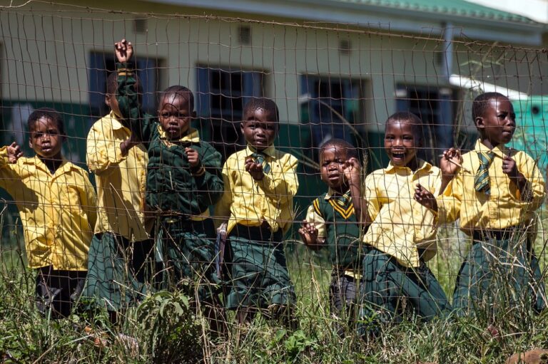 E Cape Education warns schools not to withhold academic reports